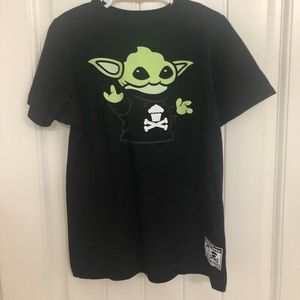 Johnny Cupcakes Disneys The Child youth small T-shirt never been worn
